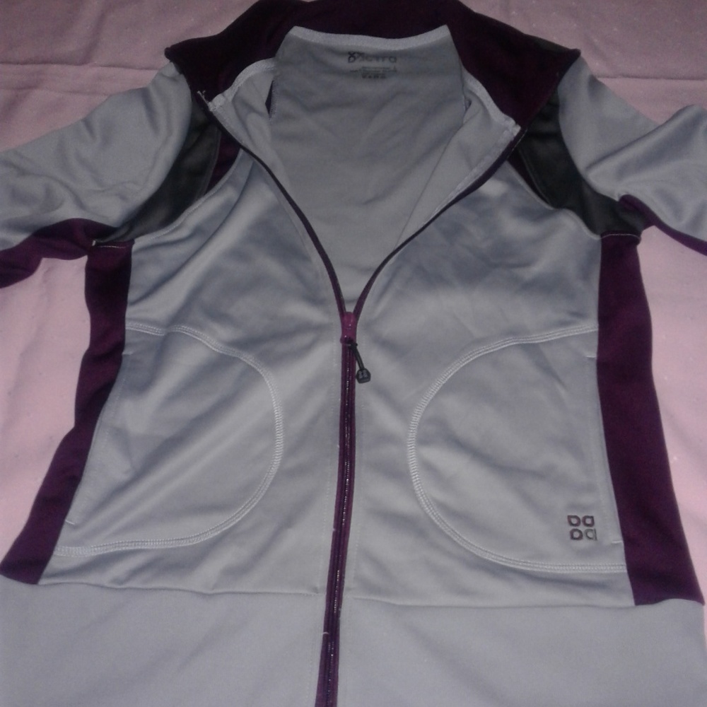 Actra Performance Women's Jacket